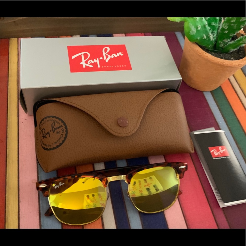 Ray-Ban clubmasters